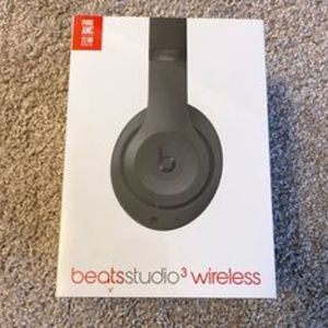 Beats by Dr. Dre - Beats Studio³ Wireless Noise Cancelling Headphones - Gray NEW